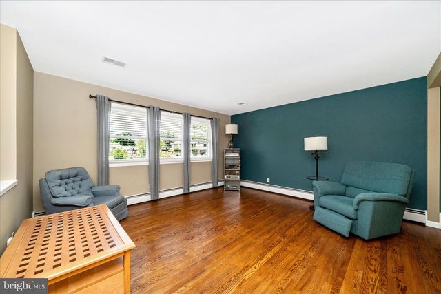 8705 WOODFIELD CT, Gaithersburg, MD 20882
