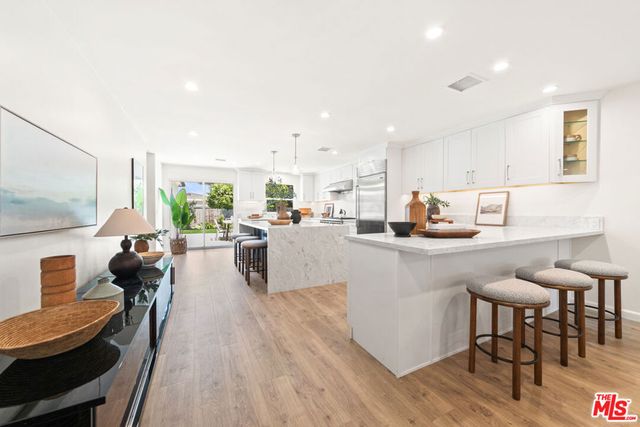 4338 Campbell Drive, Los Angeles, CA 90066