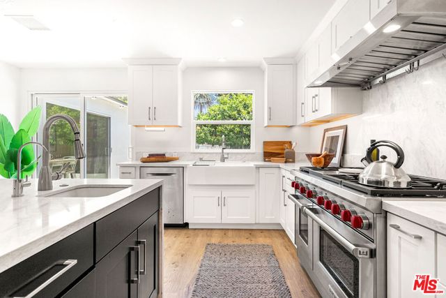 4338 Campbell Drive, Los Angeles, CA 90066