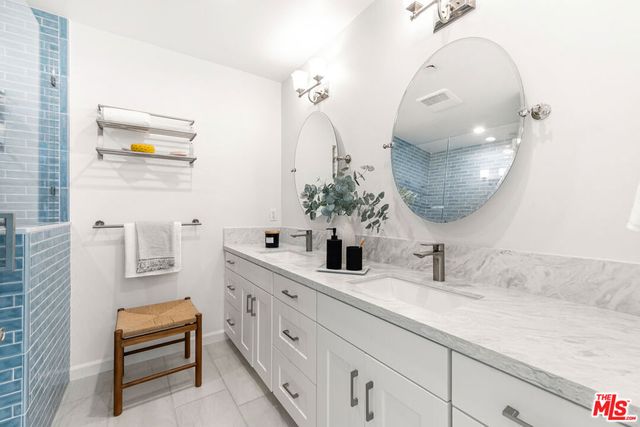 4338 Campbell Drive, Los Angeles, CA 90066