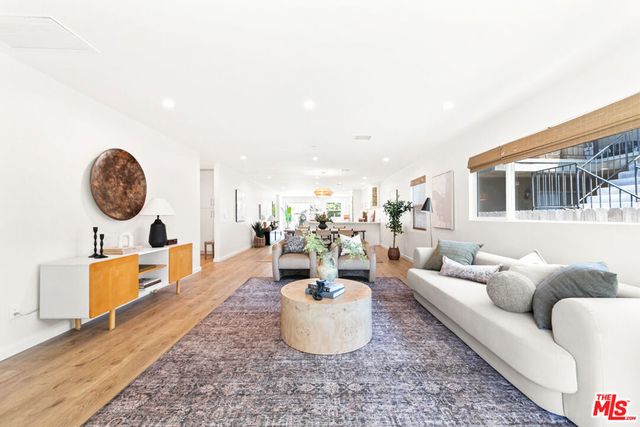 4338 Campbell Drive, Los Angeles, CA 90066