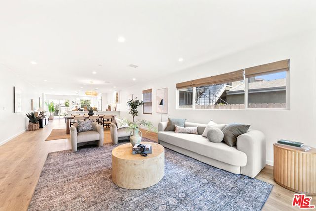 4338 Campbell Drive, Los Angeles, CA 90066
