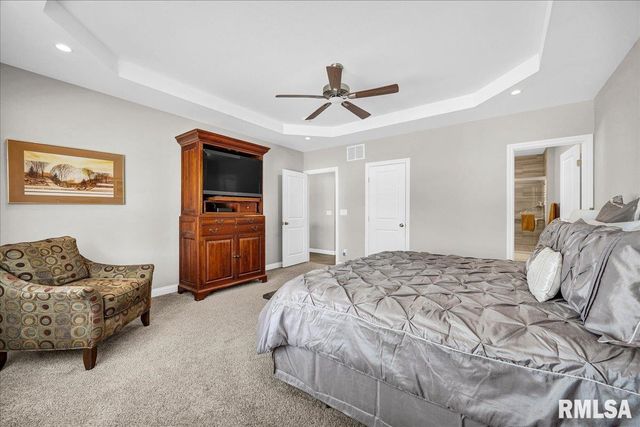 100 JOSEPH Court, Washington, IL 61571