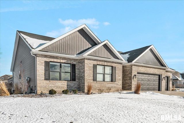 100 JOSEPH Court, Washington, IL 61571