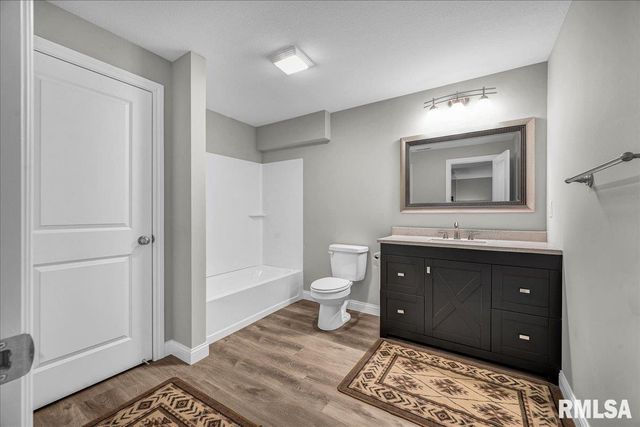 100 JOSEPH Court, Washington, IL 61571