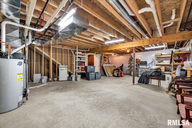 100 JOSEPH Court, Washington, IL 61571