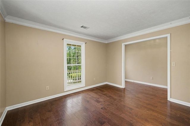 113 Colonial Ct, Lagrange, GA 30240