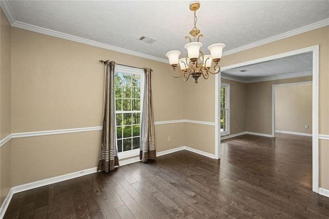 113 Colonial Ct, Lagrange, GA 30240
