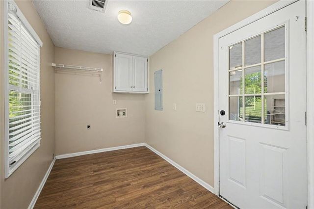 113 Colonial Ct, Lagrange, GA 30240