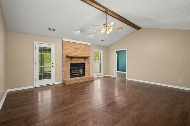 113 Colonial Ct, Lagrange, GA 30240