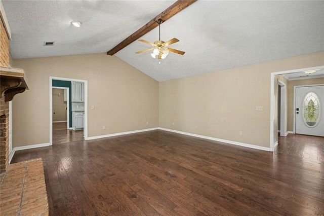 113 Colonial Ct, Lagrange, GA 30240