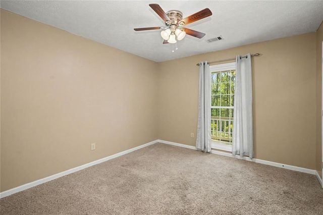 113 Colonial Ct, Lagrange, GA 30240
