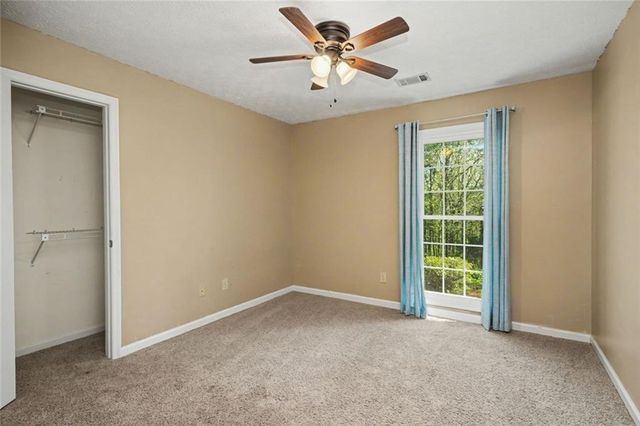 113 Colonial Ct, Lagrange, GA 30240