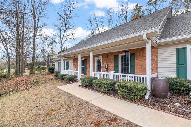 113 Colonial Ct, Lagrange, GA 30240