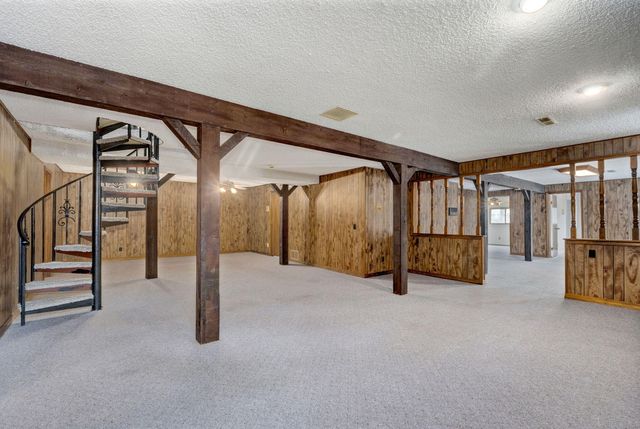 5663 S Farm Road 135, Springfield, MO 65810