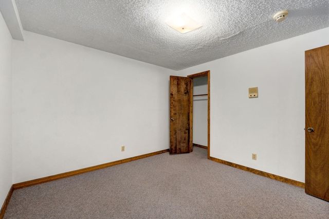 5663 S Farm Road 135, Springfield, MO 65810