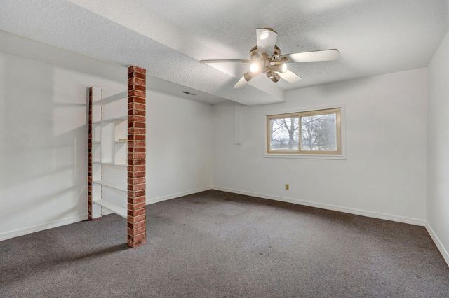 5663 S Farm Road 135, Springfield, MO 65810