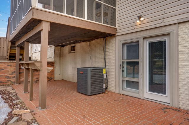 5663 S Farm Road 135, Springfield, MO 65810