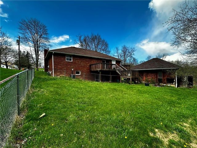 128 Shaffer Lane, New Cumberland, WV 26047