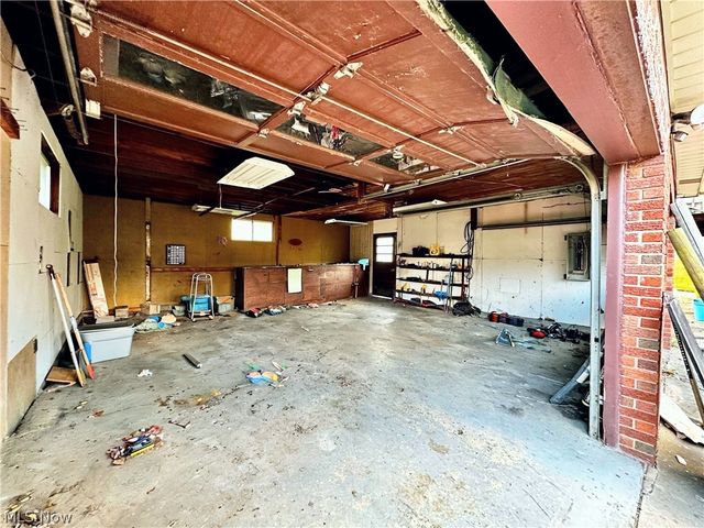 128 Shaffer Lane, New Cumberland, WV 26047
