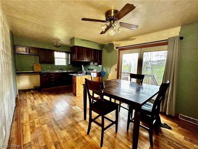 128 Shaffer Lane, New Cumberland, WV 26047