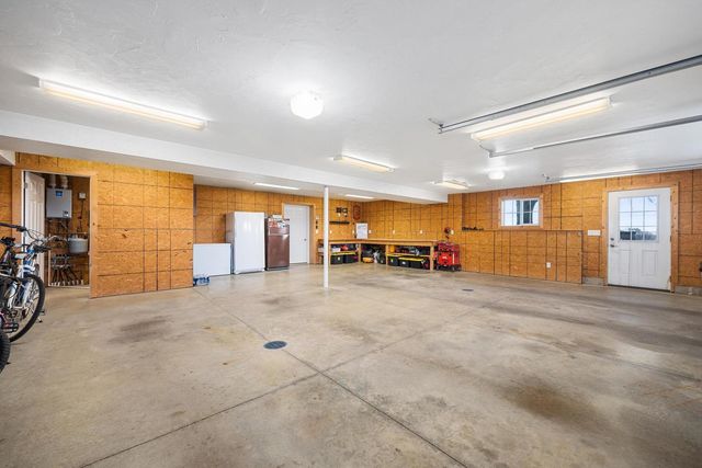 15945 Gresham Road, Mackinaw, IL 61755