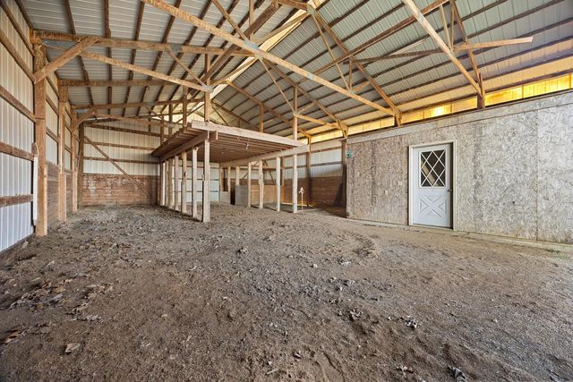 15945 Gresham Road, Mackinaw, IL 61755