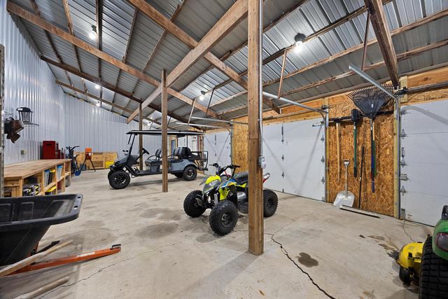 15945 Gresham Road, Mackinaw, IL 61755