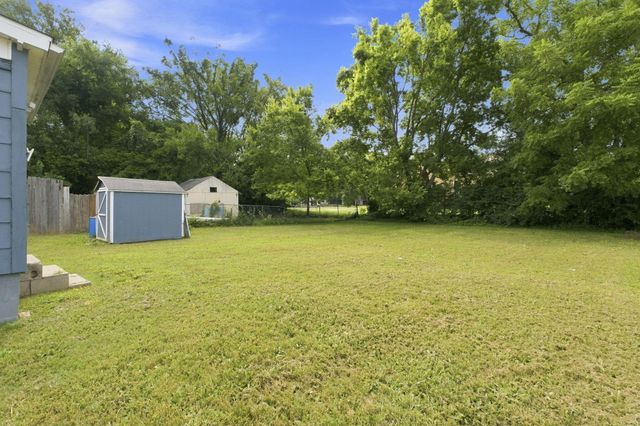 2424 W Elm Street, Springfield, MO 65806