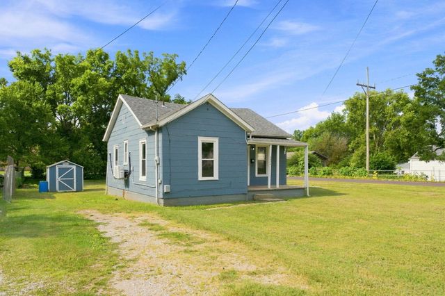 2424 W Elm Street, Springfield, MO 65806