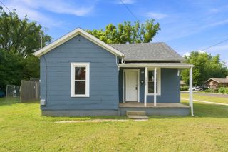 2424 W Elm Street, Springfield, MO 65806