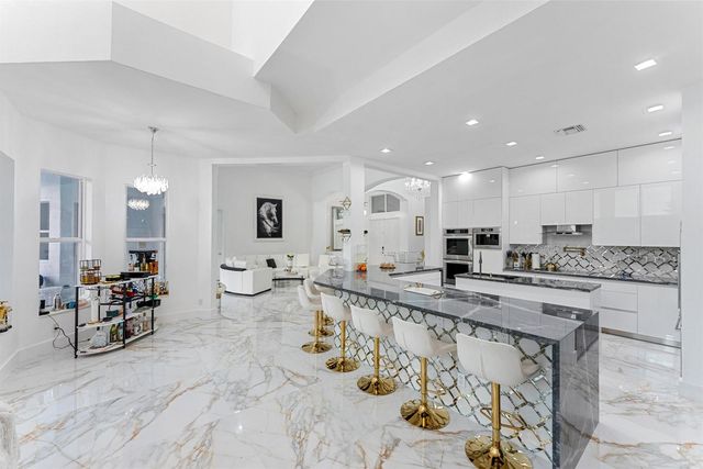 11910 Osprey Point Circle, Wellington, FL 33449