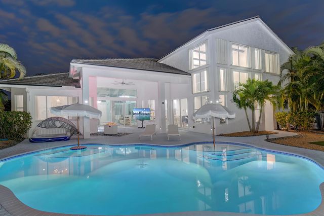11910 Osprey Point Circle, Wellington, FL 33449