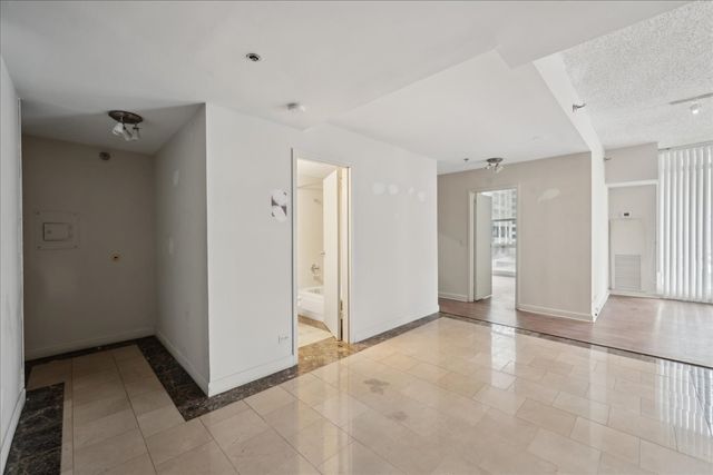 200 N Dearborn Street 7CD, Chicago, IL 60601