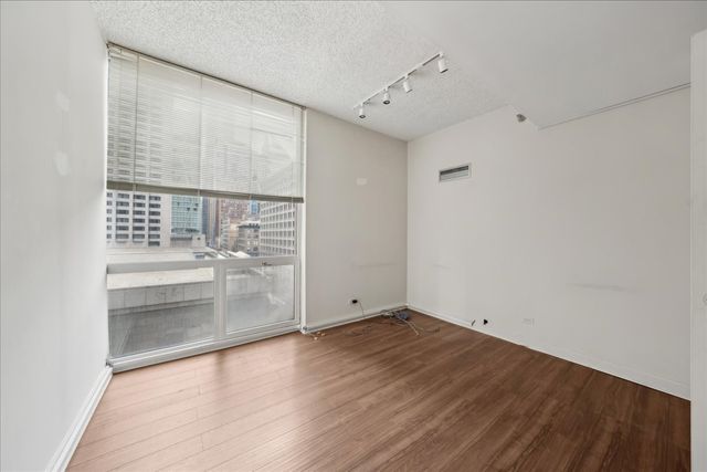 200 N Dearborn Street 7CD, Chicago, IL 60601