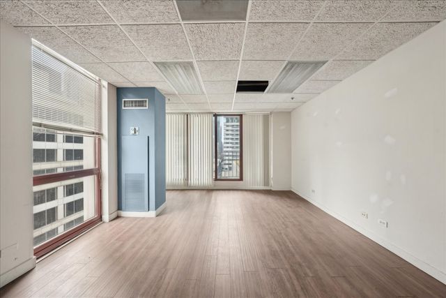 200 N Dearborn Street 7CD, Chicago, IL 60601