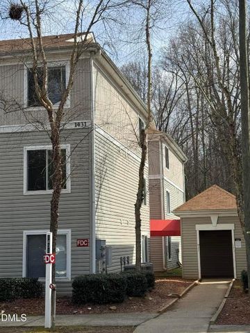 1431 Collegiate Circle 101, Raleigh, NC 27606