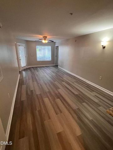 1431 Collegiate Circle 101, Raleigh, NC 27606