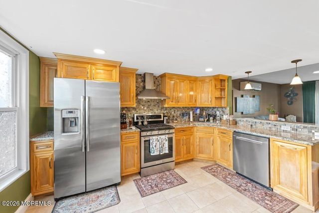 7 Beachway Avenue 6, Keansburg, NJ 07734