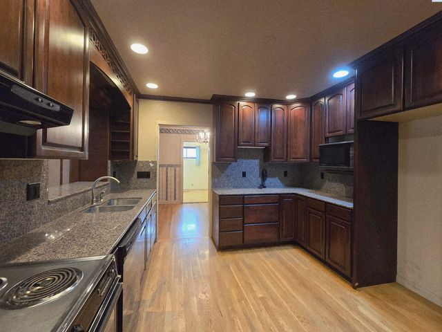 1604 Johnston Ave, Richland, WA 99354