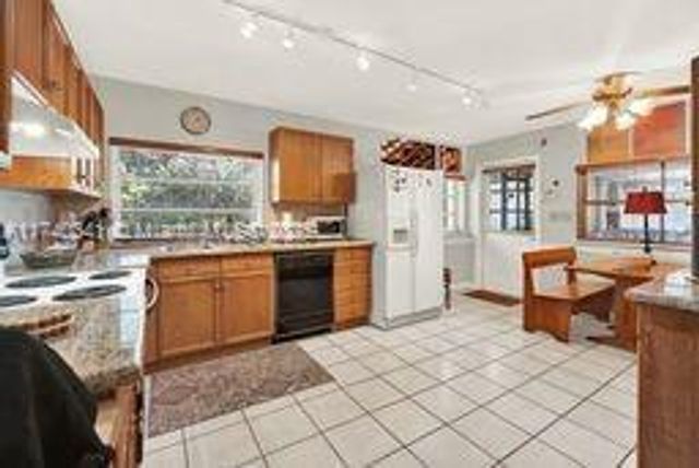 11624 SW 93rd St, Miami, FL 33176