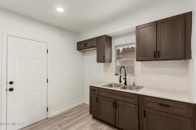 116 W 30th Street, Tucson, AZ 85713