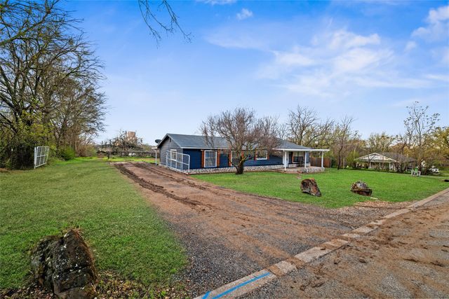 308 Carroll Street, Aledo, TX 76008