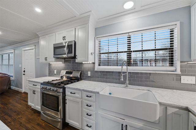 308 Carroll Street, Aledo, TX 76008