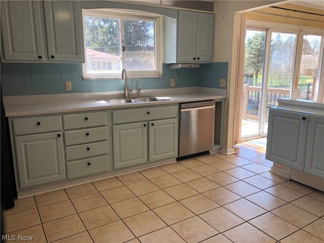 330 Cardinal Drive, Medina, OH 44256