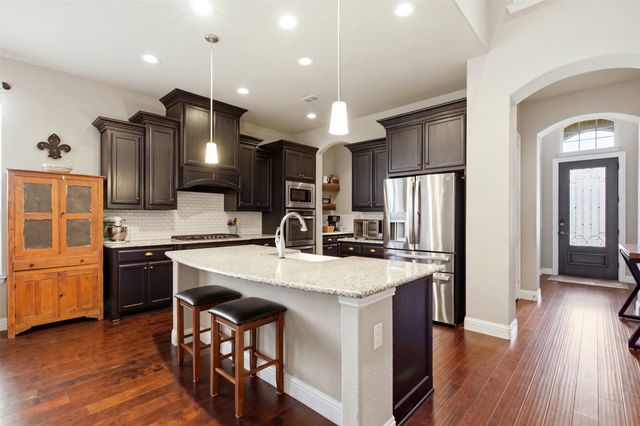 7124 Chelsea Drive, North Richland Hills, TX 76180