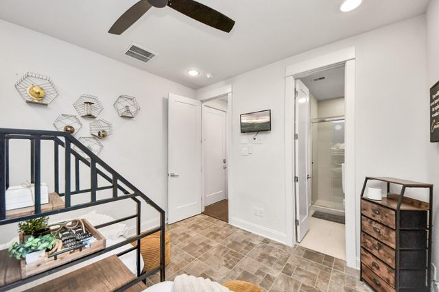 1303 Live Oak Street, Houston, TX 77003
