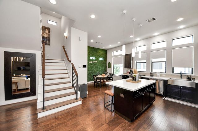 1303 Live Oak Street, Houston, TX 77003