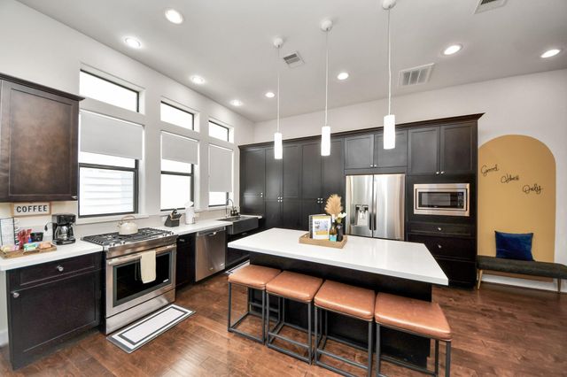 1303 Live Oak Street, Houston, TX 77003