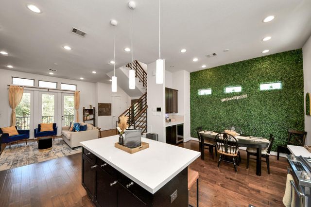 1303 Live Oak Street, Houston, TX 77003